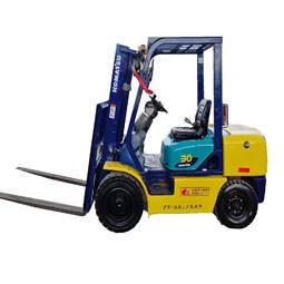3 tonnes de chariots élévateurs diesel 3m hauteur de levage 2 mâts étapes cylindre central