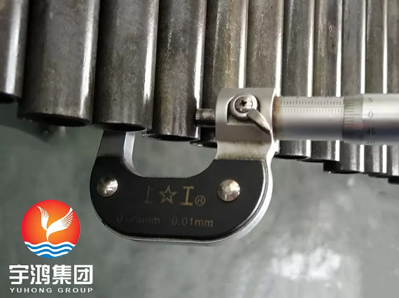 Tubo inconsútil de acero de carbono de En10216-2 TC2 P235GH para el cambiador de calor/la caldera