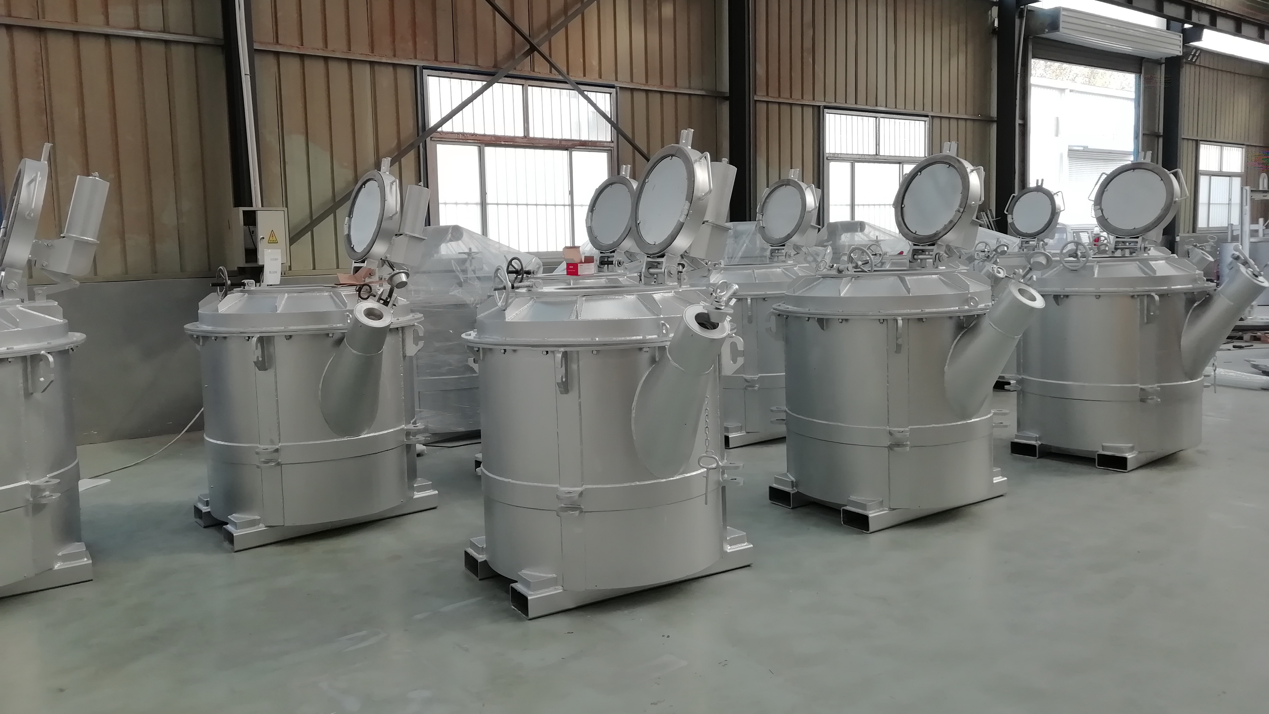 Ковш литого железа печи металлургии ковша 1200KG пыли свободный от для руководства лить 2.5t/M3