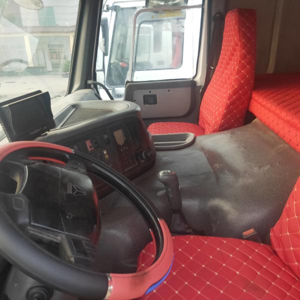 Sinotruck Used Mixer Truck Concrete Mixing Vehicle HOWO 380hp 6x4 8x4