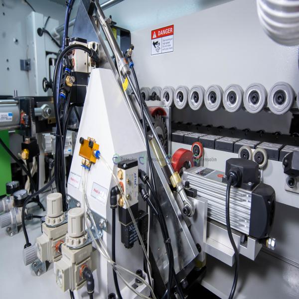 Door Furniture Edge Banding Machine Automatic Edge Bander 0.6Mpa - 0.8Mpa