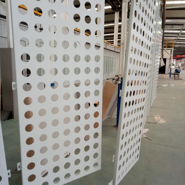 Черная алюминиевая перфорированная металлическая плита для шторы 1,8 мм