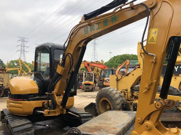 1.2ton Operating Weight Cat 305 Excavator for Your Customer Requirements in Japan