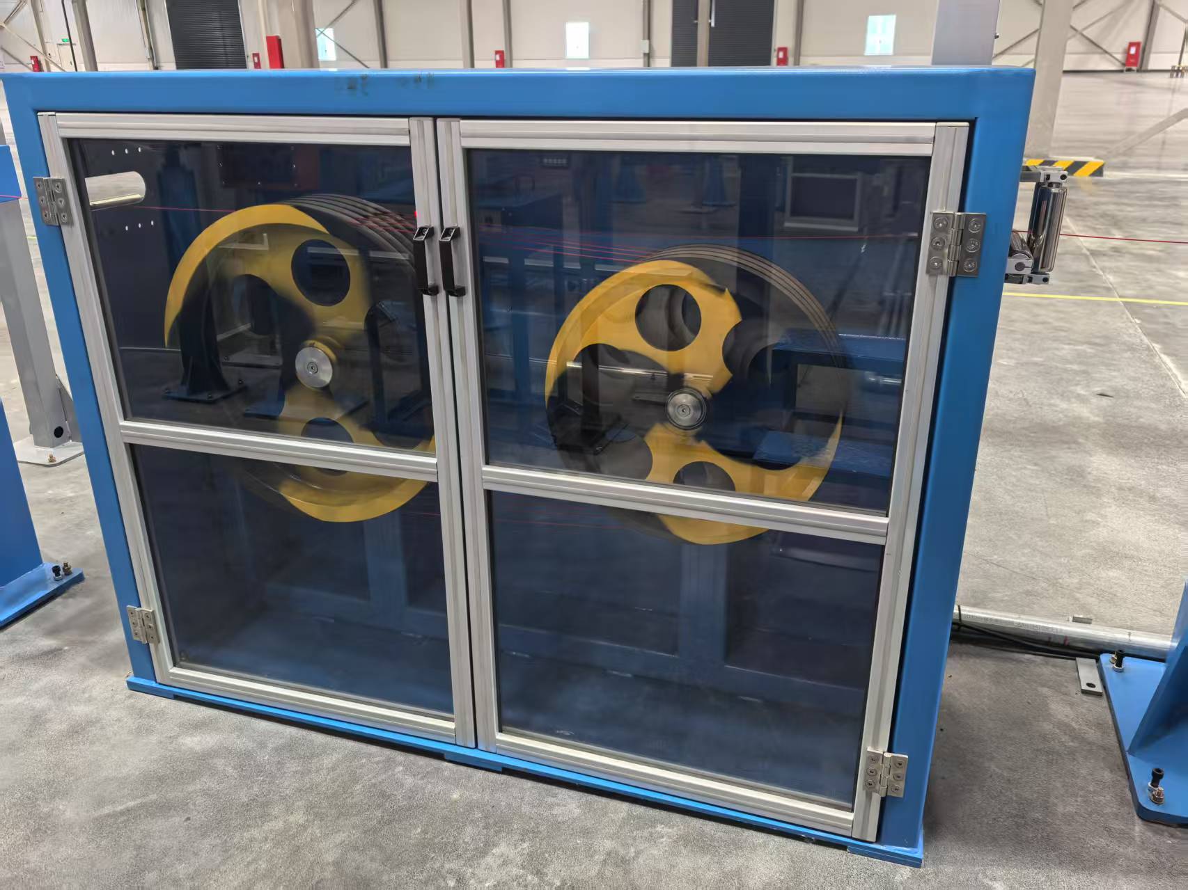 Double Wheel Capstan Cable Puller With High Speed and Adjustable Tension for Wire Hauling