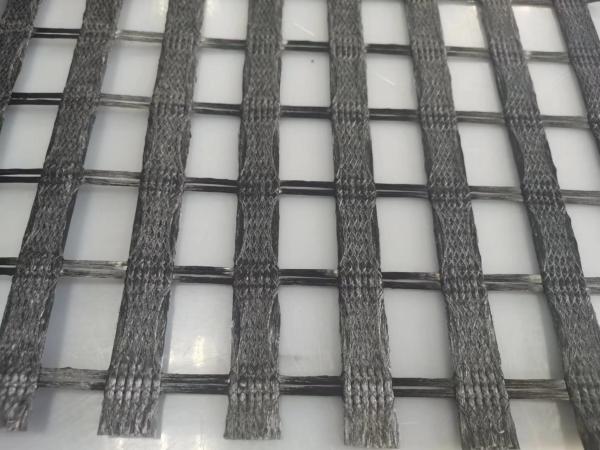 250-50 Kn/M PET Uniaxial Polyester Roadbed Reinforcement Geogrid For Road And Railway