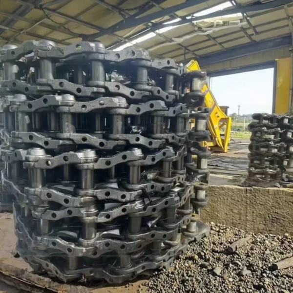 E320 E200B Excavator Chain 47L 49L 51L Excavator Track Chain