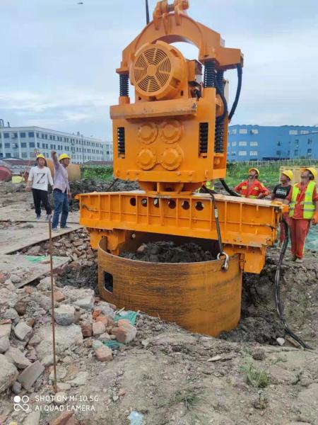 道路橋建設用油圧バイブロハンマー
