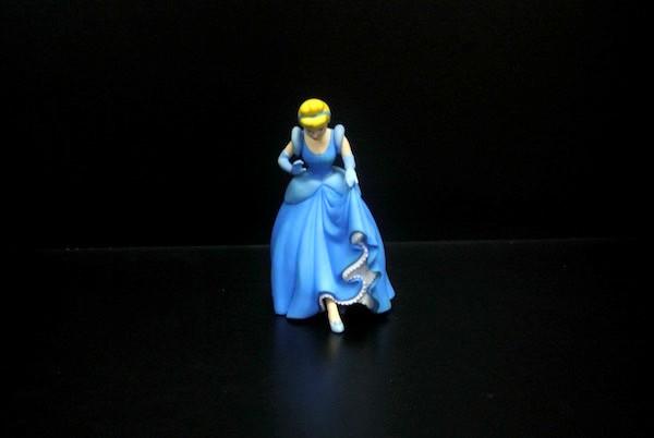 Blue Color Dress Little Collectible Toys Snow White Figure For Kids