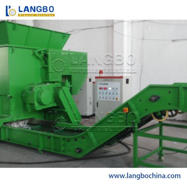 Plastic Crusher Machine for Large Waste Pet Bottle Film PP PE Daily Garbage PVC Pipes ABS PA PS Woven Bags Rubber Materials Volume Reduction Crushing Shredder