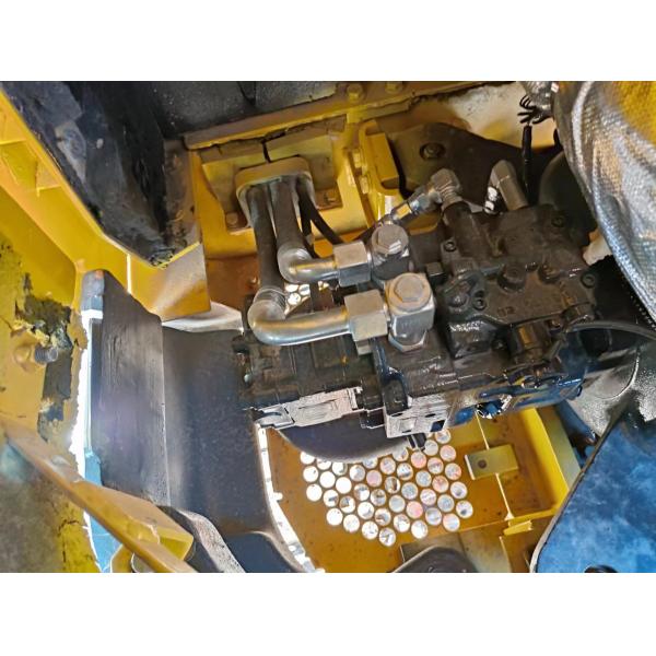 Excavateur hydraulique à rampe Komatsu PC56 Environnement de fonctionnement confortable et matériaux durables