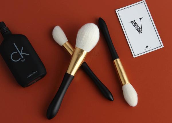 8 partes da composição essencial do cabelo da cabra escovam o grupo com o punho de madeira de tiragem da virola do fio dourado