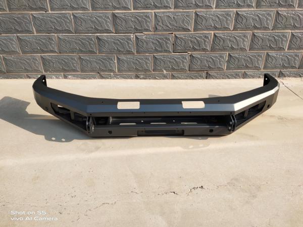 Fit for Nissan Titan 4X4 Accessories Bumper Car Parts Winch Bull Bar Front Car Bumper