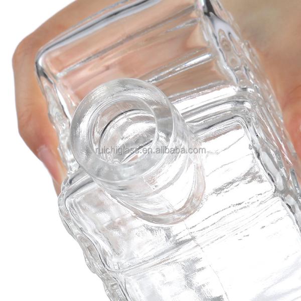 Colar de alumínio e corpo de vidro de Super Flint Whiskey Vodka garrafa de vidro em forma única