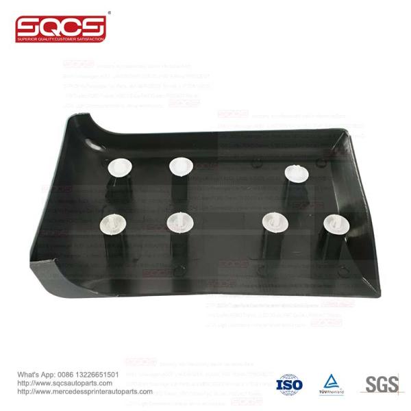 Номер ОЭ 504099615 Автозапчасти Защитная отделка слева Iveco Daily III 1999-2006