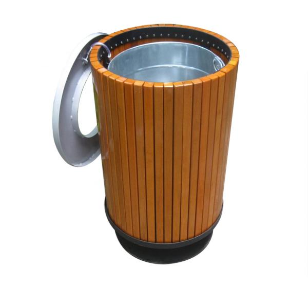 Round Outdoor Trash Cans , Mild Steel Solid Wood Trash Bin With Galvanized Liner