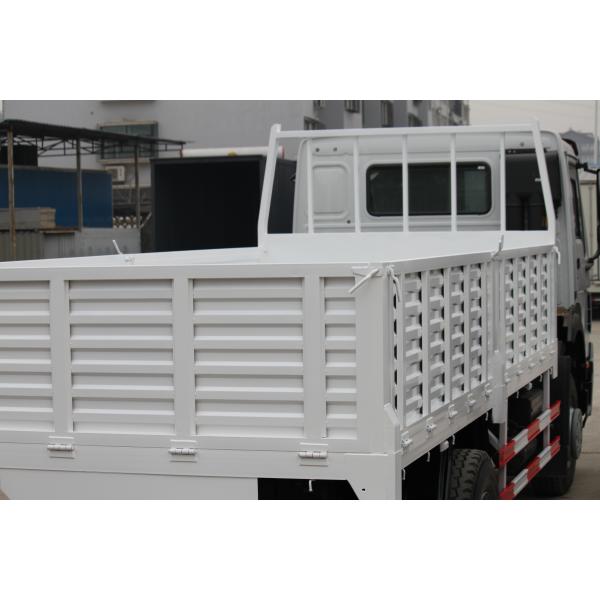 266 hp HOWO heavy cargo truck drive type 4x2 chassis ZZ1167M4617C