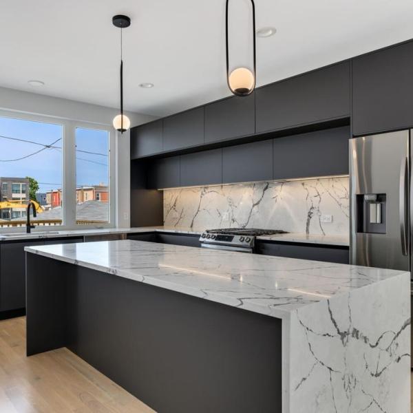 Modern Kitchen Cabinet E1 Melamine Board Custom Veneer Finished Dark Pantry Unit Customized Kitchen Storage Cabinet