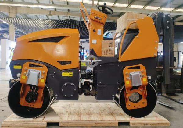 2 Ton Double Drum Road Roller With Yammer Engine 18.6kw For Sale In Africa