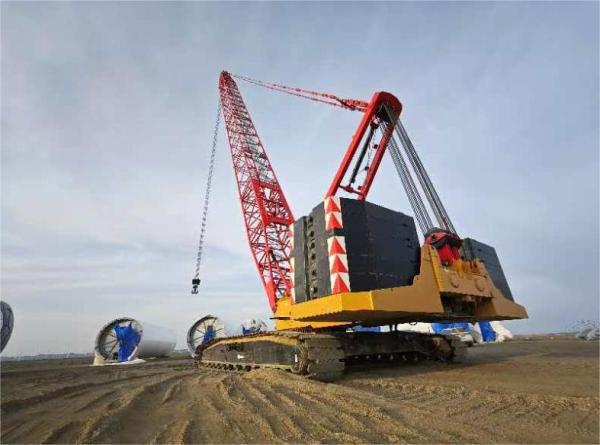 Grue sur chenilles SANY SCC3200A-8 d'occasion de 2023 avec une flèche de 62 mètres, un contrepoids de 170 tonnes, 411 heures de fonctionnement et en excellent état de marche.