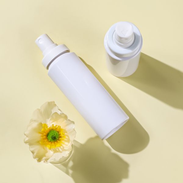 Refillable Leak-proof Customizable PET Spray Bottle with Fine Mist Sprayer for Skincare Packaging