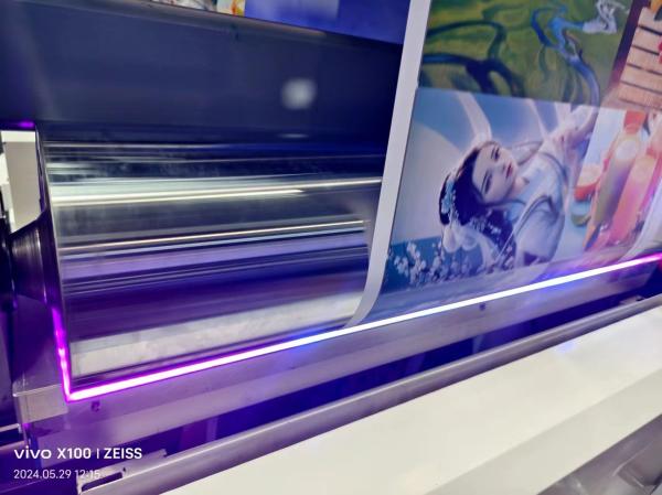Machine d'impression flexographique entièrement automatique à 6 couleurs à haute vitesse