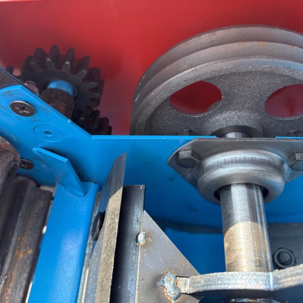 800 - 1000kg/H Grass Slicer Machine Chaff Cutter Iron Fodder Processing Machine