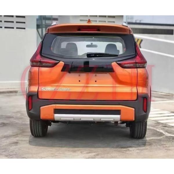 Lámpara de parachoques de automóviles LED personalizada 2023 Mitsubishi Xpander Cross Rear Bumper Light Coches con embalaje original o neutro Disponible