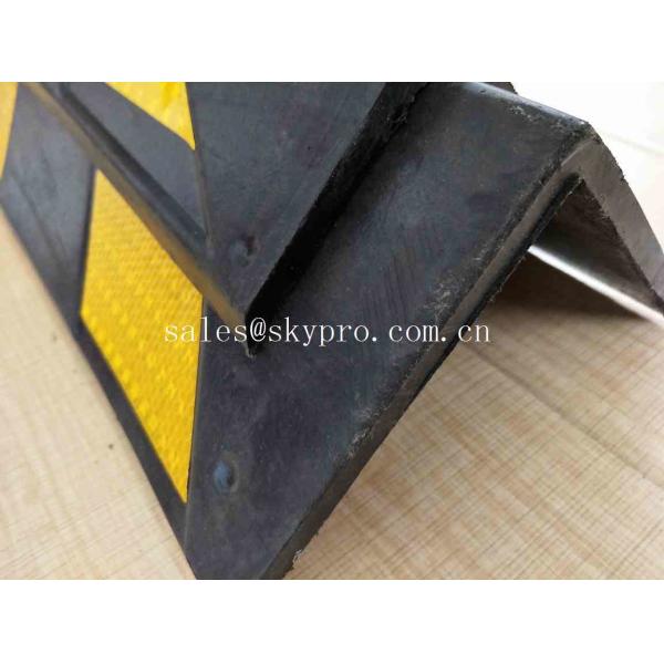 Резиновый угловой прибор патруля безопасностью протекторов стены кругом и угол защищают 800мм*100мм*6мм