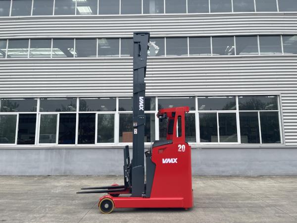 AC Motor 2000KG 2T Electric Reach Truck With 3-11m Lifting Height