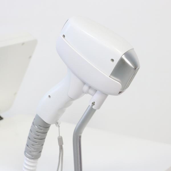 Высокая мощность Сопрано Двойная ручка Удаление волос Диодная лазерная машина 4 длины волны Лед Платина Титан Для удаления волос