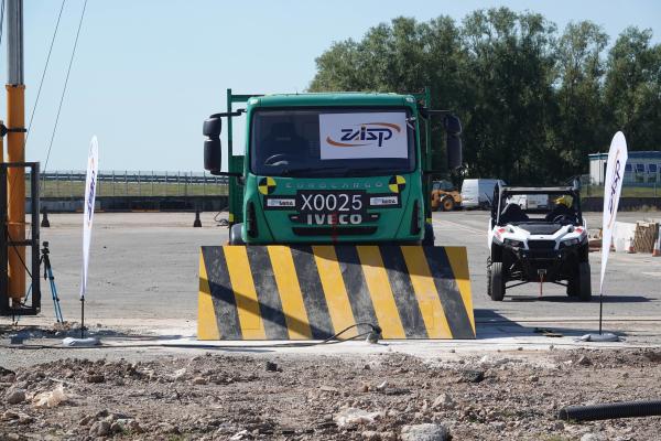 Sistema de barreira de alta segurança BLOQUEADOR de estrada classificado para acidentes para controlo de acesso
