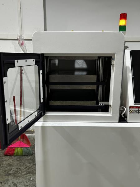 ゴムおよびプラスチック用プレート加硫機