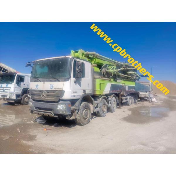 Highly Powerful 2014 Zoomlion 74m Concrete Pump with Super Long Boom Direct Support