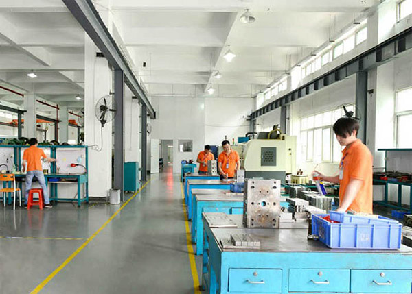 CNC подвергая пластиковый CNC механической обработке допуска частей 0.01mm подвергая пластиковые части механической обработке для ПК PMMA POM
