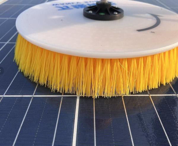 Equipamento de limpeza de janelas de 24 pés alimentado com água com pincel rotativo com motor sem escova