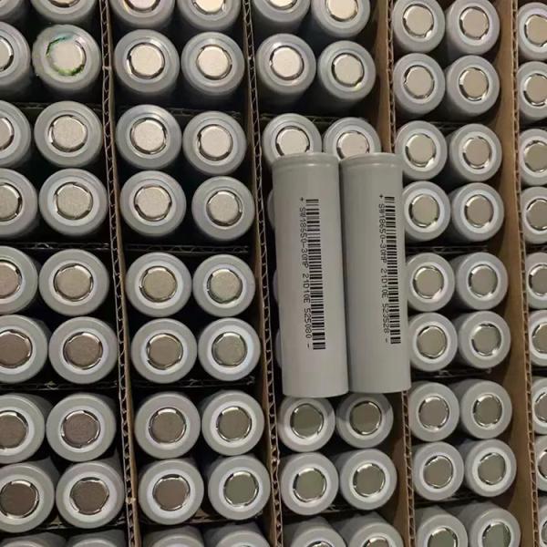 LiFePO4 Lithium Battery OEM ODM 3.7V 2200mah 2400mah 2600mah 3000mah 18650 3600mah Li-ion Rechargeable Battery Cell