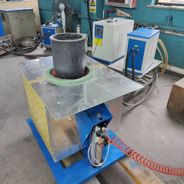 Forneau de fusion de déchets de fer et d'acier en laiton 50 kg 100 kg Forneau à induction