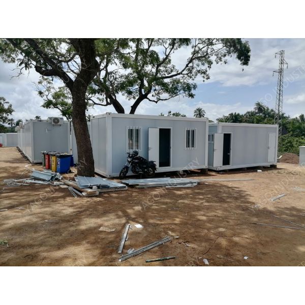 Industrial Temporary Construction Camp Industrial Prefabricated Container Building Warehouses