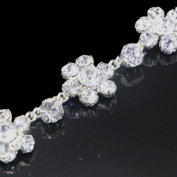 Silver Copper Plated Diamond Rhinestone Necklace Welded Flower Shape