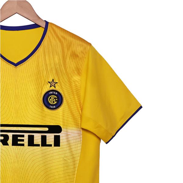 Second Away Inter Milan Retro Jersey 2002-2003 Season Customization