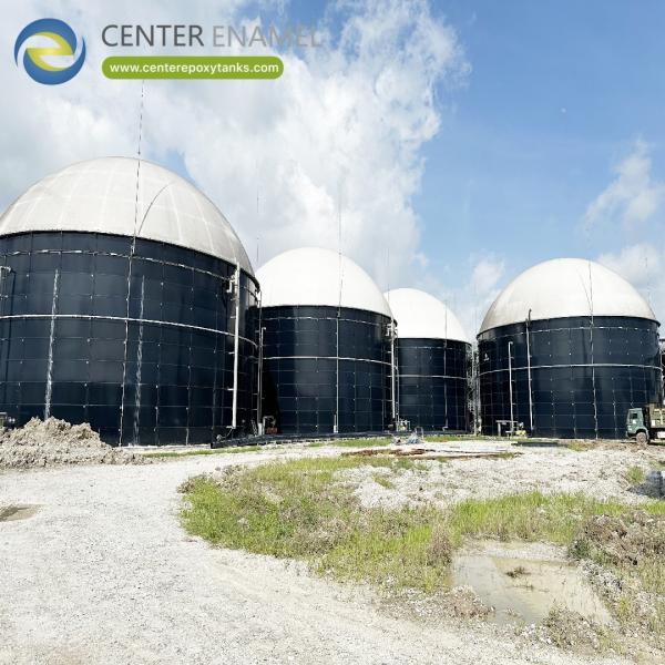 Toits à double membrane pour les usines de traitement des eaux usées: couvre les eaux usées pour capter et contenir le biogaz.