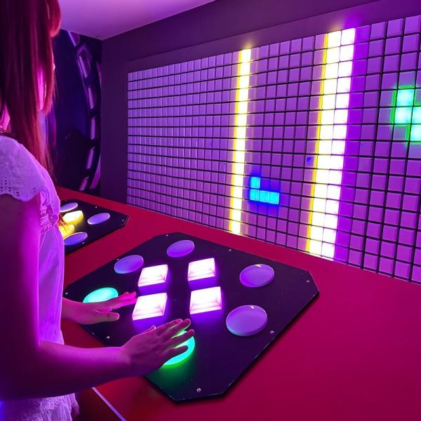 Jeux de divertissement sportif Activation de saut interactif Super Grid Challenge Escape Room