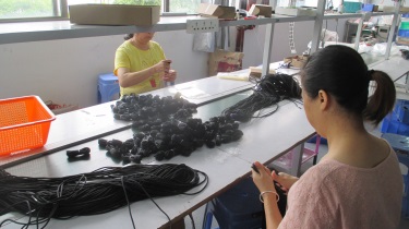 Balck Emergency Paracord Survival Watch Cool Camping Accessories Built In Battery