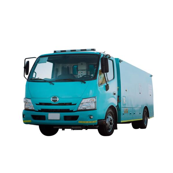 4x2 Drive Wheel Medium Diesel Refueling Tank Truck Manual Transmission With 5000L Tank Volume