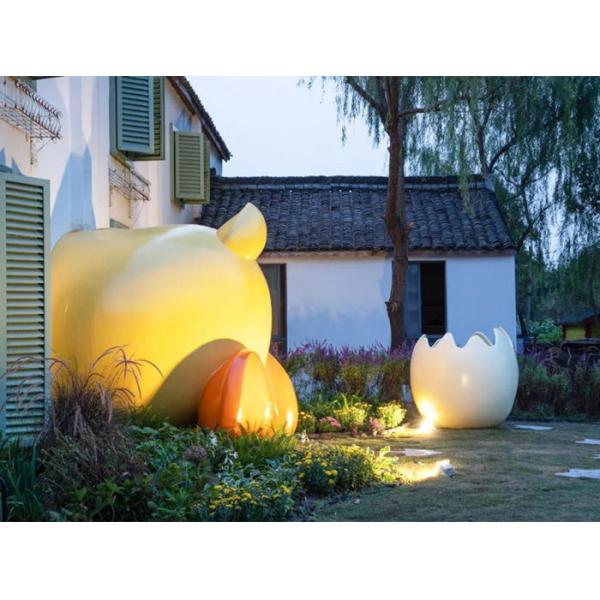 Cute Cartoon Egg Chicken Garden Sculpture Fiberglass Customized