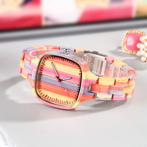 Дозор кварца движения Японии квадратного случая деревянный с трудным минеральным стеклом