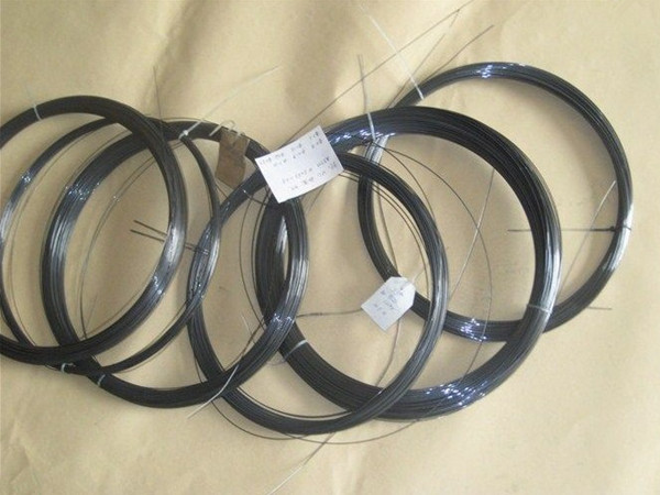Pure Tungsten/Wolfram Wire in Coil Black/White Surface