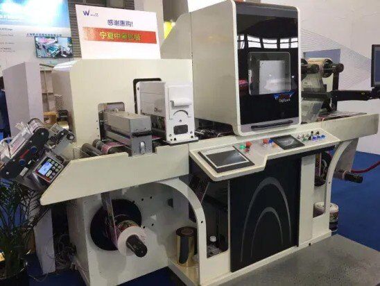 EcooGraphix DigiSpark Digital Label Printing Machine для создания уникальных визуальных эффектов