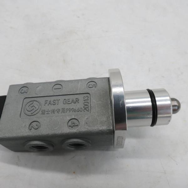 Genuine Sinotruk Howo Truck Transmission Parts Double H Valve F99660