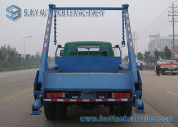 Dongfeng 7 - 8 Tons Trash Trucks 4x2 Swing Arm Dual Axles 145 cab
